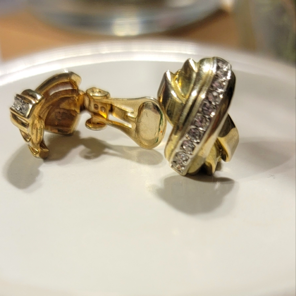 Vintage clip on earrings